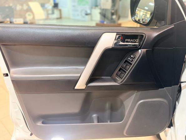 Toyota Land Cruiser Prado 150 Series с пробегом 2010 года, цена 2 607 000 рублей, 268380 км, внедорожник, Автокод Объявления