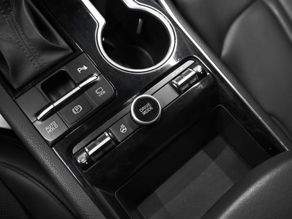 Kia K5 III с пробегом 2021 года, цена 2 295 000 рублей, 107460 км, седан, Автокод Объявления