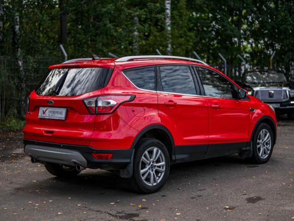 Ford Kuga II Рестайлинг с пробегом 2017 года, цена 1 430 000 рублей, 176435 км, внедорожник, Автокод Объявления