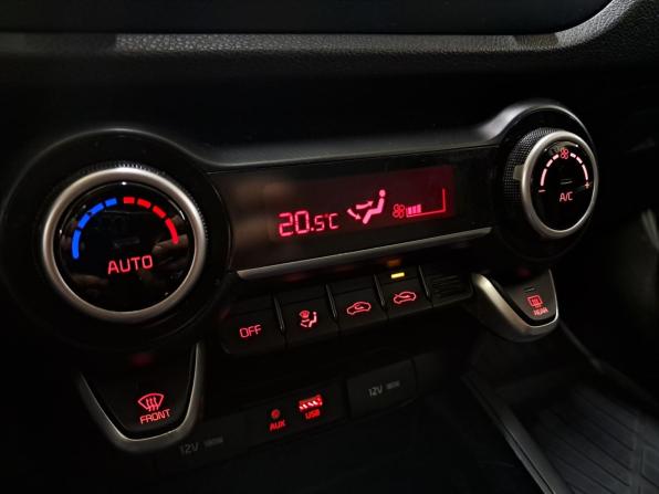 Kia Rio IV с пробегом 2019 года, цена 1 400 000 рублей, 80000 км, седан, Автокод Объявления