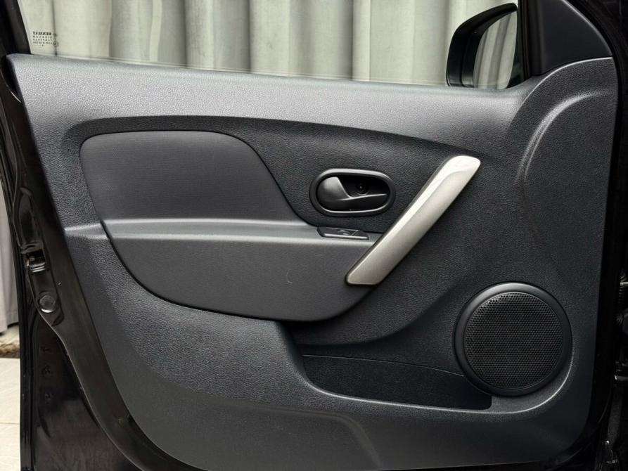 Renault Logan II Рестайлинг Ижевск  - изображение 21