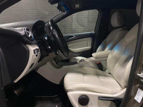 Mercedes-Benz B-Класс II (W246) с пробегом 2013 года, цена 1 100 000 рублей, 171487 км, хэтчбек, Автокод Объявления