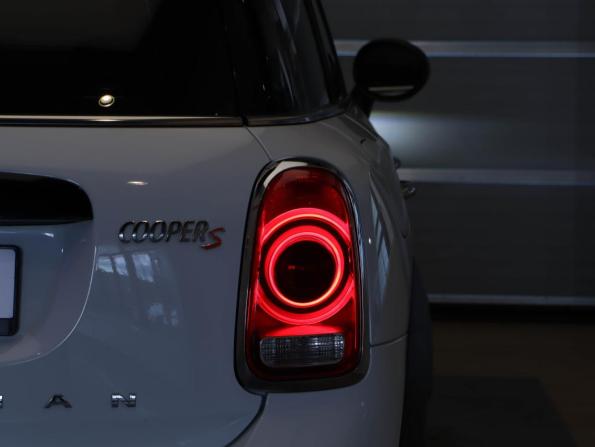 Mini Countryman II с пробегом 2017 года, цена 2 750 000 рублей, 66623 км, внедорожник, Автокод Объявления