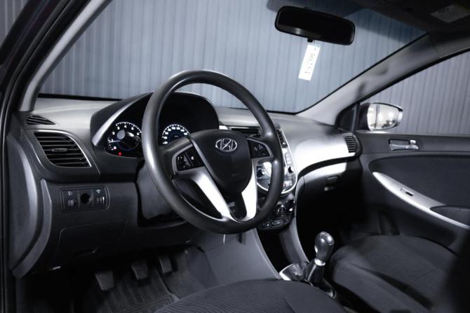 Hyundai Solaris I с пробегом 2011 года, цена 499 000 рублей, 291000 км, седан, Автокод Объявления