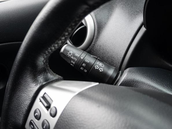 Nissan Note I Рестайлинг с пробегом 2011 года, цена 920 000 рублей, 104443 км, хэтчбек, Автокод Объявления
