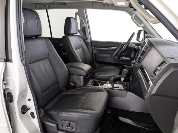 Mitsubishi Pajero IV Рестайлинг 2 с пробегом 2021 года, цена 4 350 000 рублей, 32830 км, внедорожник, Автокод Объявления