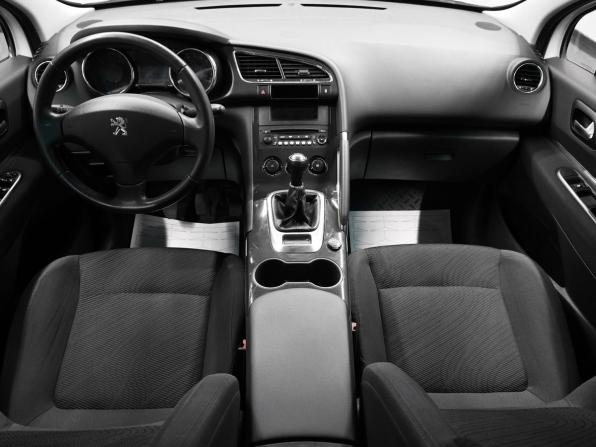 Peugeot 3008 I Рестайлинг с пробегом 2014 года, цена 975 000 рублей, 166441 км, внедорожник, Автокод Объявления