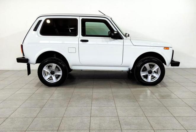 Lada (ВАЗ) Niva Legend с пробегом 2024 года, цена 980 000 рублей, 15943 км, внедорожник, Автокод Объявления