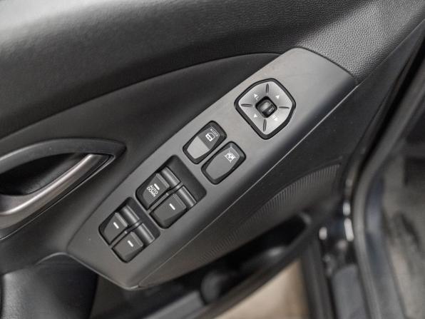 Hyundai ix35 I Рестайлинг с пробегом 2013 года, цена 1 499 000 рублей, 130000 км, внедорожник, Автокод Объявления