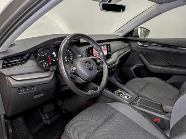 Skoda Octavia IV (A8) с пробегом 2020 года, цена 2 200 000 рублей, 46463 км, лифтбек, Автокод Объявления