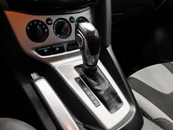 Ford Focus III с пробегом 2012 года, цена 731 000 рублей, 259460 км, хэтчбек, Автокод Объявления