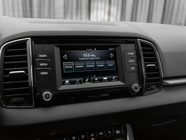 Skoda Karoq I с пробегом 2020 года, цена 2 190 000 рублей, 116102 км, внедорожник, Автокод Объявления