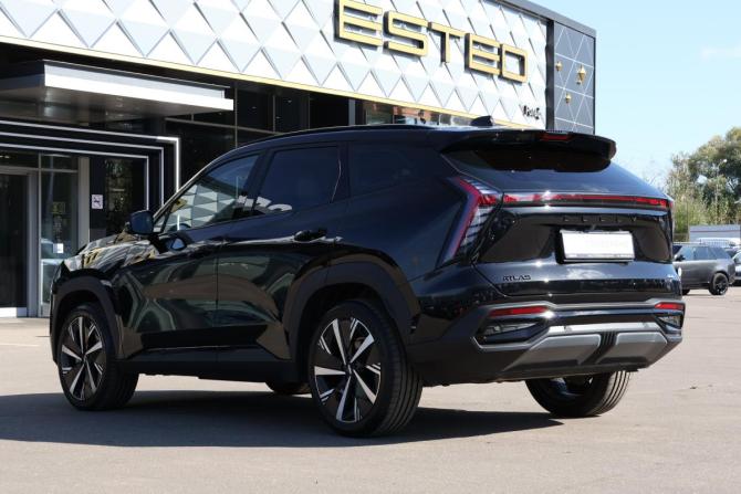 Geely Atlas II с пробегом 2024 года, цена 3 100 000 рублей, 8283 км, внедорожник, Автокод Объявления