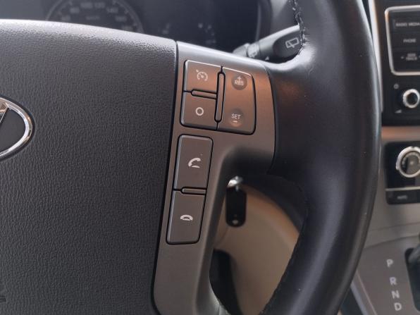 Hyundai H-1 II Рестайлинг 2 с пробегом 2019 года, цена 3 230 000 рублей, 68200 км, минивэн, Автокод Объявления