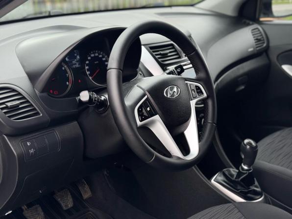 Hyundai Solaris I Рестайлинг с пробегом 2014 года, цена 999 000 рублей, 119700 км, седан, Автокод Объявления