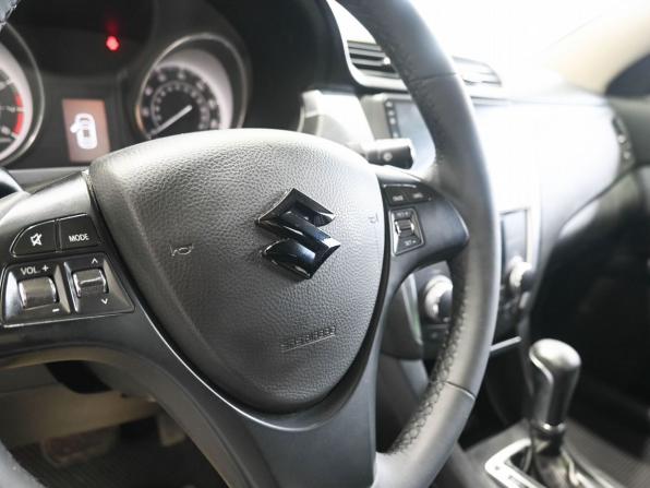 Suzuki Kizashi с пробегом 2012 года, цена 1 049 900 рублей, 199420 км, седан, Автокод Объявления