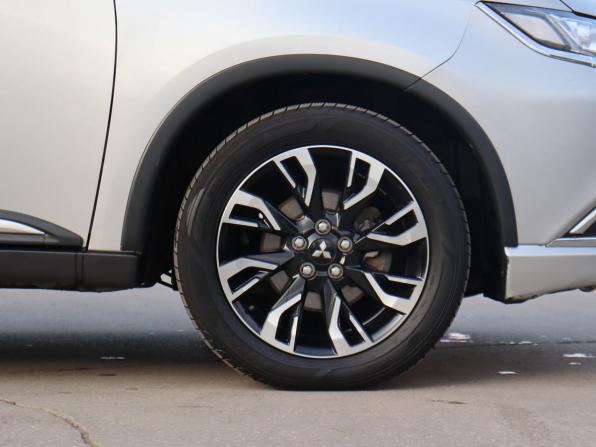 Mitsubishi Outlander III Рестайлинг 3 с пробегом 2018 года, цена 1 785 000 рублей, 48496 км, внедорожник, Автокод Объявления