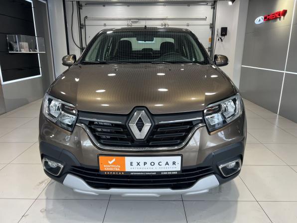Renault Logan II Рестайлинг с пробегом 2019 года, цена 1 050 000 рублей, 111000 км, седан, Автокод Объявления
