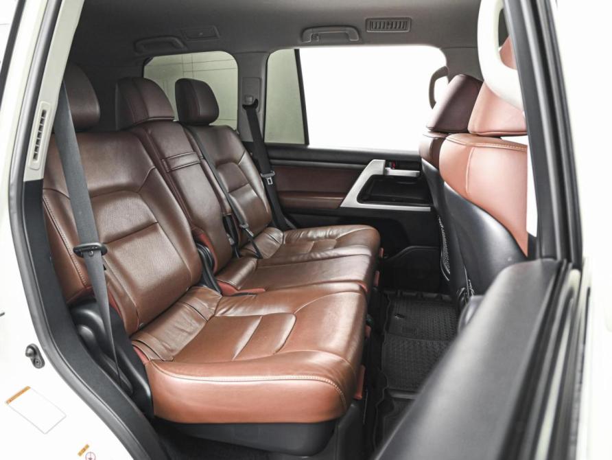 Toyota Land Cruiser 200 Series Рестайлинг 2 Ставрополь  - изображение 7