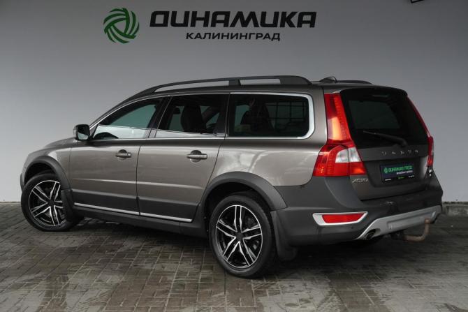Volvo XC70 II с пробегом 2011 года, цена 1 460 000 рублей, 264283 км, универсал, Автокод Объявления