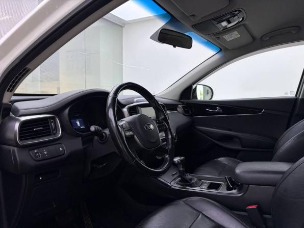 Kia Sorento III Prime Рестайлинг с пробегом 2019 года, цена 2 549 000 рублей, 131500 км, внедорожник, Автокод Объявления