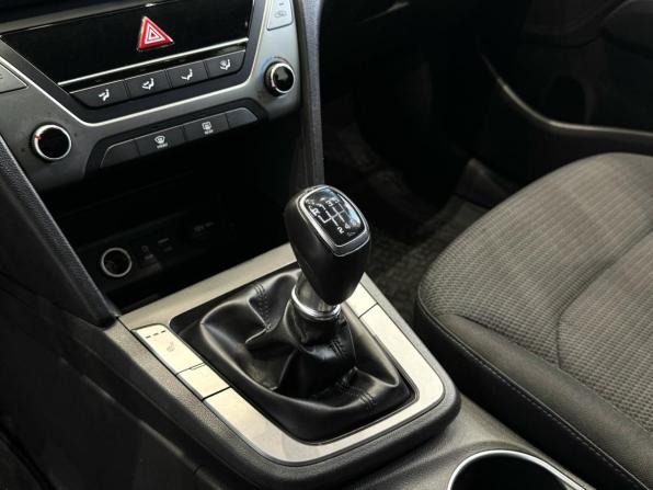 Hyundai Elantra VI (AD) с пробегом 2017 года, цена 1 360 000 рублей, 135647 км, седан, Автокод Объявления