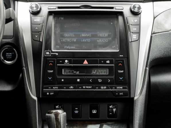 Toyota Camry VII (XV50) Рестайлинг 2 с пробегом 2017 года, цена 2 860 000 рублей, 97951 км, седан, Автокод Объявления