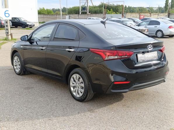Hyundai Solaris II с пробегом 2017 года, цена 1 250 000 рублей, 140765 км, седан, Автокод Объявления