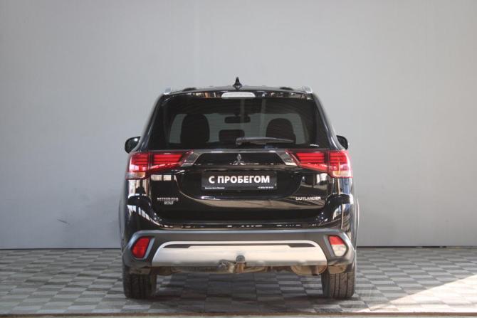 Mitsubishi Outlander III Рестайлинг 3 с пробегом 2019 года, цена 2 090 000 рублей, 107000 км, внедорожник, Автокод Объявления