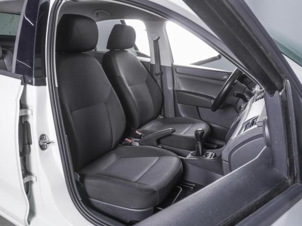 Skoda Rapid I с пробегом 2015 года, цена 670 000 рублей, 183974 км, лифтбек, Автокод Объявления