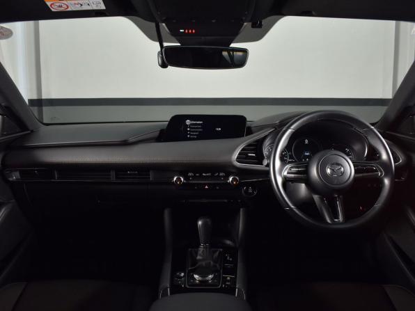 Mazda 3 IV (BP) с пробегом 2020 года, цена 1 869 995 рублей, 60669 км, хэтчбек, Автокод Объявления