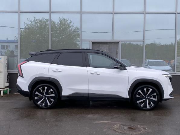 Geely Atlas II с пробегом 2024 года, цена 3 199 000 рублей, 32120 км, внедорожник, Автокод Объявления
