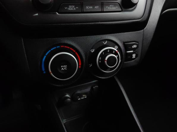 Kia Rio III с пробегом 2014 года, цена 775 000 рублей, 160938 км, хэтчбек, Автокод Объявления
