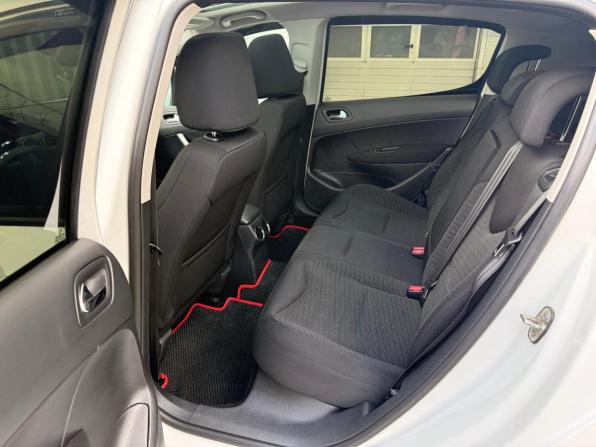 Peugeot 308 I Рестайлинг с пробегом 2012 года, цена 595 000 рублей, 201261 км, хэтчбек, Автокод Объявления