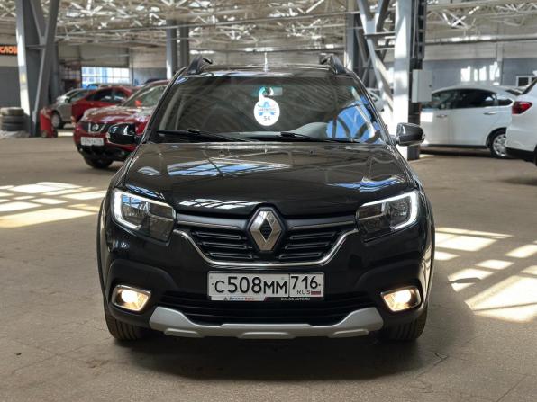 Renault Sandero II Рестайлинг с пробегом 2018 года, цена 1 270 000 рублей, 103926 км, хэтчбек, Автокод Объявления