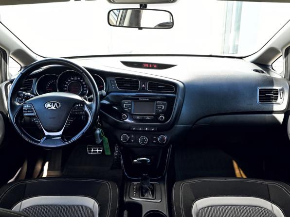 Kia Ceed II с пробегом 2014 года, цена 1 275 000 рублей, 105278 км, хэтчбек, Автокод Объявления