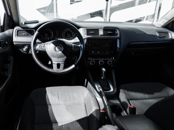 Volkswagen Jetta VI с пробегом 2013 года, цена 998 000 рублей, 250064 км, седан, Автокод Объявления