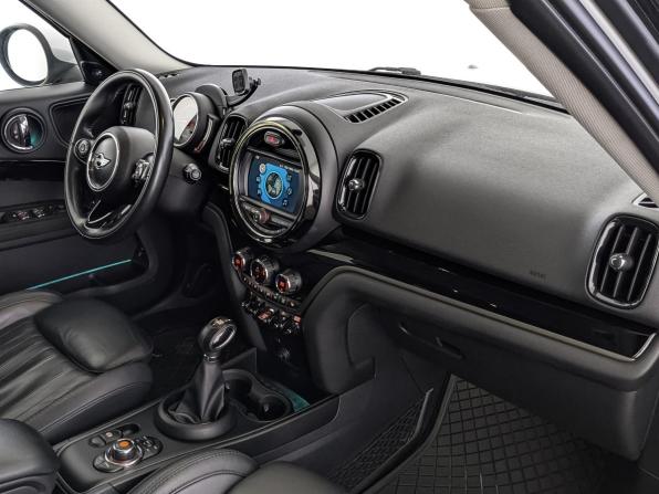 Mini Countryman II с пробегом 2018 года, цена 2 400 000 рублей, 118500 км, внедорожник, Автокод Объявления