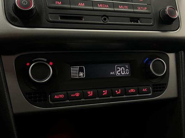 Volkswagen Polo V Рестайлинг с пробегом 2017 года, цена 1 270 000 рублей, 154099 км, седан, Автокод Объявления