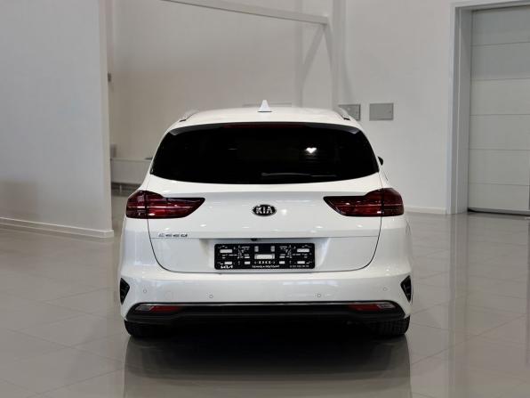 Kia Ceed III с пробегом 2021 года, цена 2 199 000 рублей, 73000 км, универсал, Автокод Объявления