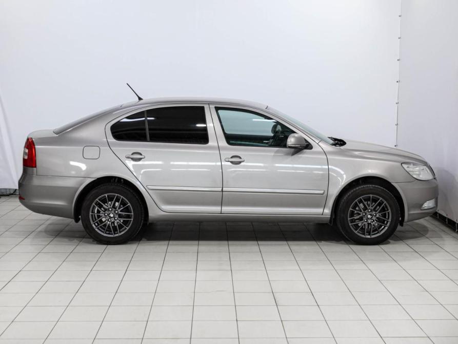 Skoda Octavia II (A5) Рестайлинг Ростов-на-Дону  - изображение 5