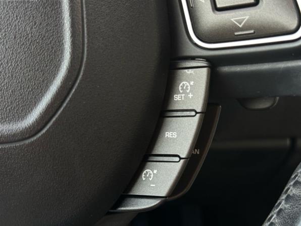 Land Rover Range Rover Evoque I Рестайлинг с пробегом 2018 года, цена 2 850 000 рублей, 88000 км, внедорожник, Автокод Объявления