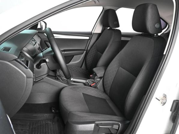 Skoda Octavia III (A7) Рестайлинг с пробегом 2019 года, цена 1 399 000 рублей, 165526 км, лифтбек, Автокод Объявления