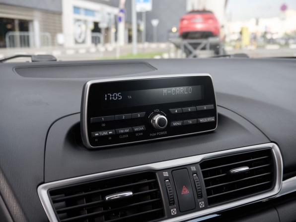 Mazda 3 III (BM) с пробегом 2013 года, цена 1 280 000 рублей, 127366 км, хэтчбек, Автокод Объявления