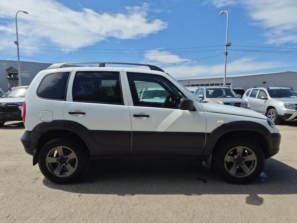 Chevrolet Niva I Рестайлинг с пробегом 2020 года, цена 850 000 рублей, 95797 км, внедорожник, Автокод Объявления