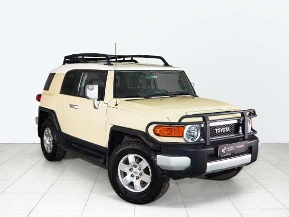 Toyota FJ Cruiser с пробегом 2008 года, цена 2 587 200 рублей, 198000 км, внедорожник, Автокод Объявления