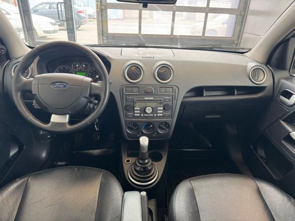 Ford Fusion I Рестайлинг с пробегом 2006 года, цена 419 000 рублей, 243465 км, хэтчбек, Автокод Объявления