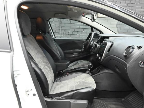 Renault Kaptur I с пробегом 2017 года, цена 1 240 000 рублей, 204694 км, внедорожник, Автокод Объявления