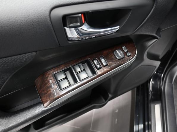 Toyota Camry VII (XV50) Рестайлинг 2 с пробегом 2018 года, цена 2 295 000 рублей, 153134 км, седан, Автокод Объявления