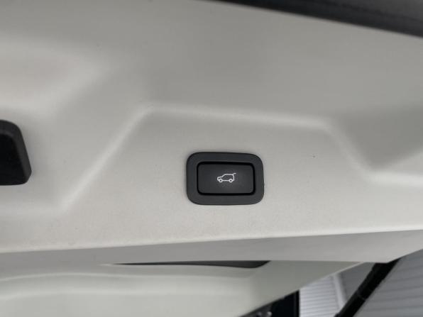 Land Rover Range Rover IV с пробегом 2017 года, цена 4 350 000 рублей, 226248 км, внедорожник, Автокод Объявления